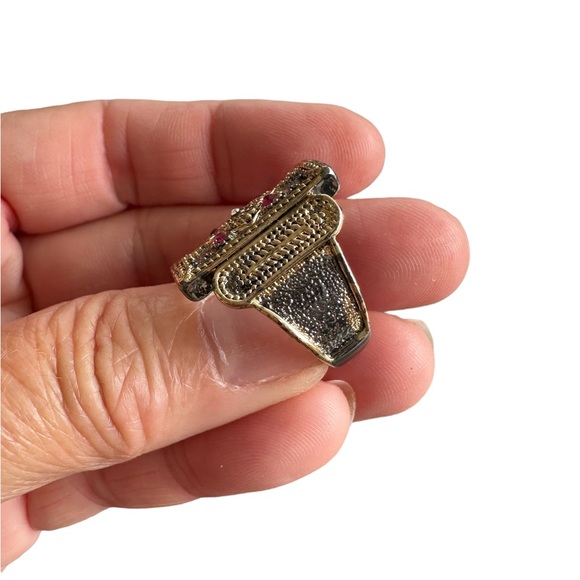Antique Gold Retro Rectangular Ring - Picture 4 of 4